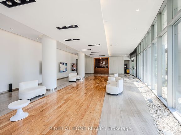 5th image of 70 Forest Manor Rd #206