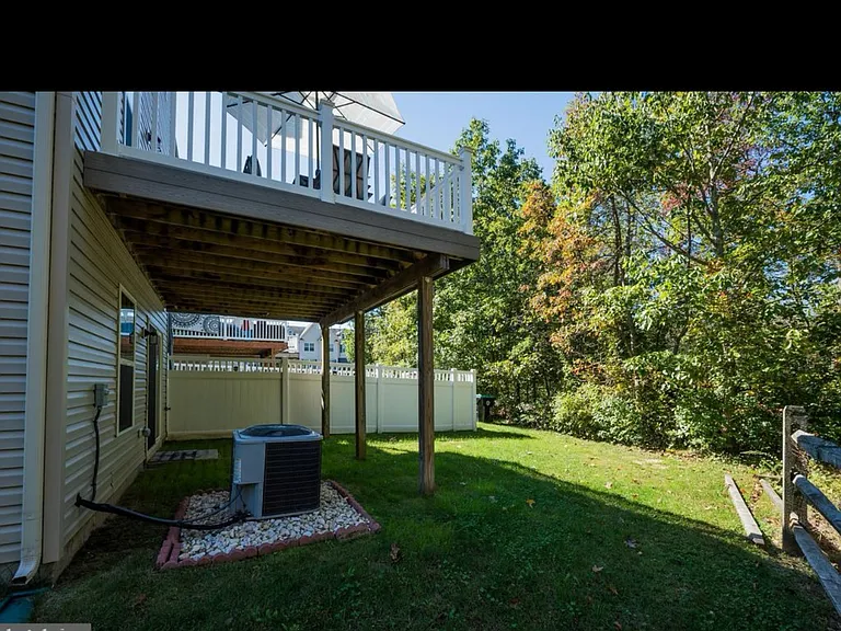 18 Tavern Ln — Photo 15