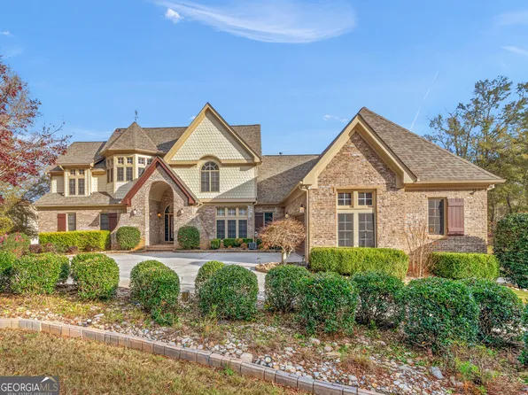 221 Jamestown Ave, Jonesboro, GA 30236