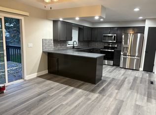 20511 Laramie Rd, Elkhorn, NE 68022