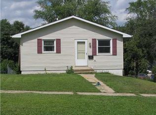 1256 19th Ave SW, Cedar Rapids, IA 52404