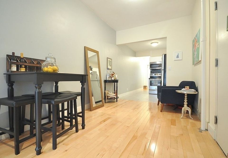 1st image of 1462 2nd Ave APT 3S