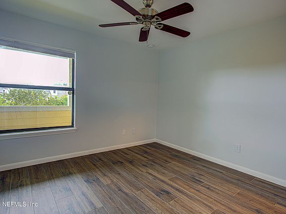5th image of 100 FAIRWAY PARK Boulevard #1307