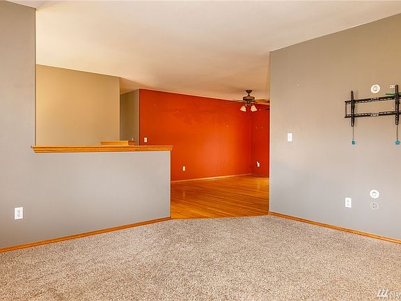 4th image of 14931 22nd Ave W