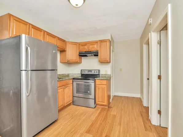 9 Esmond St #6, Dorchester, MA 02121