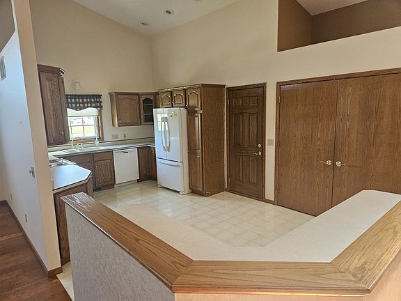 4th image of 3468 Maple Glen Dr #0