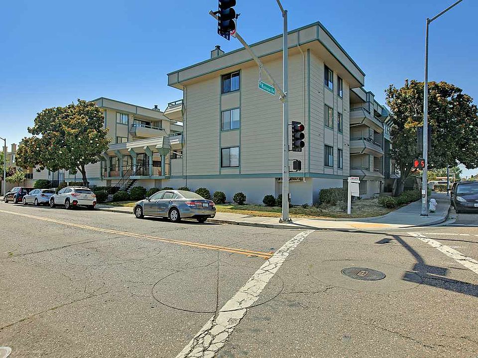 1st image of 2077 Washington Ave APT 106