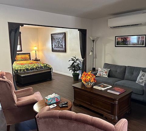 Living/Bedroom