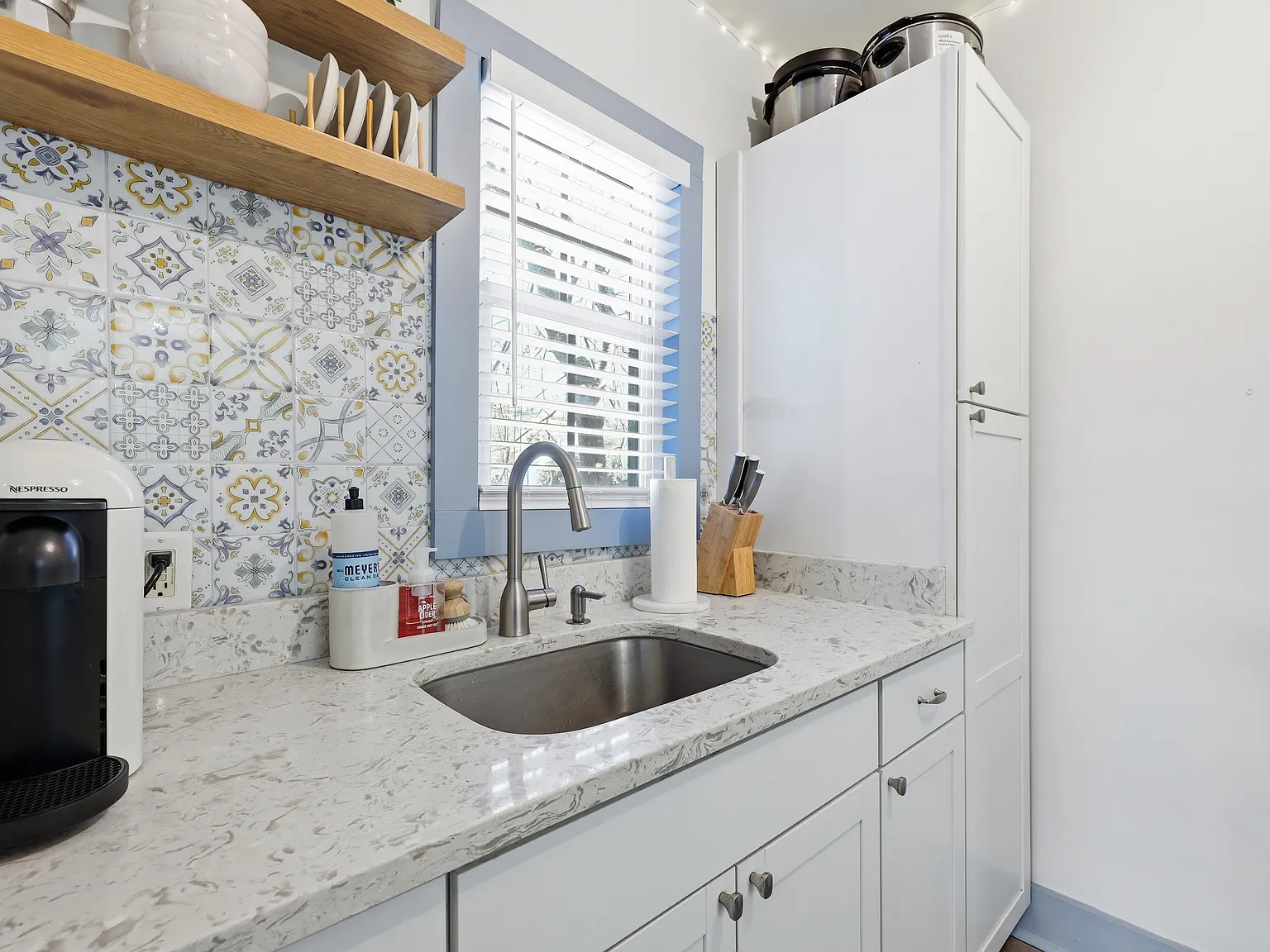 3 bed, 962 sqft, $3,200 — Photo 3