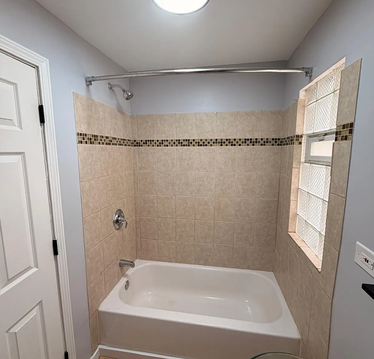 2630 North Central Park Avenue - 2 — Photo 3