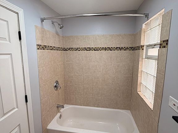 3rd image of 2630 N Central Park Ave #2
