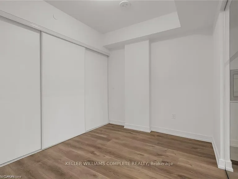 1 Jarvis St #526 — Photo 11