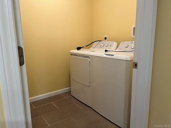5th image of 15 N Liberty Dr #1