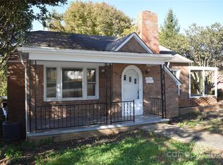 415 E D St, Newton, NC 28658
