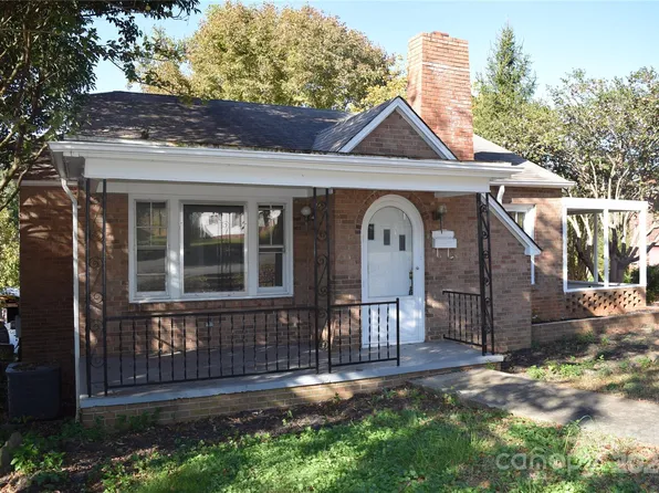 415 E D St, Newton, NC 28658