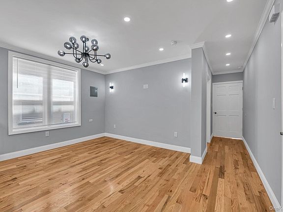 4th image of 605 Sheffield Avenue