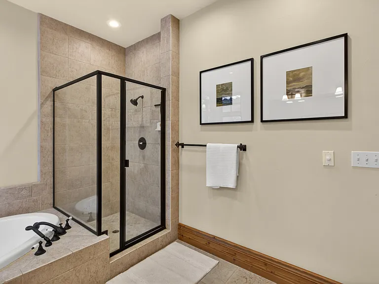 2375 Clubhouse Dr — Photo 68