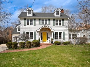 526 Maple St, Glen Ellyn, IL 60137