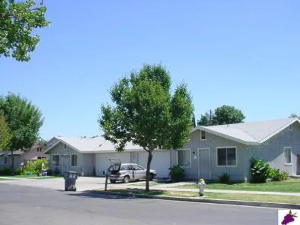 2645 W Robinson Ave, Fresno, CA 93705