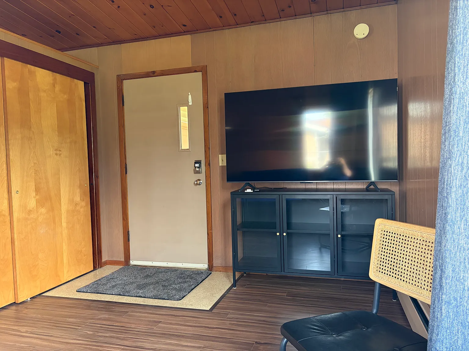 1 bed, 500 sqft, $1,800 — Photo 2
