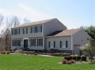 77 Decker Dr, Washingtonville, NY 10992