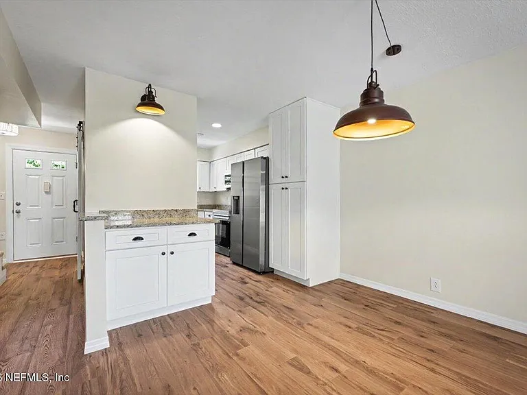 22 Comares Ave #6B — Photo 6