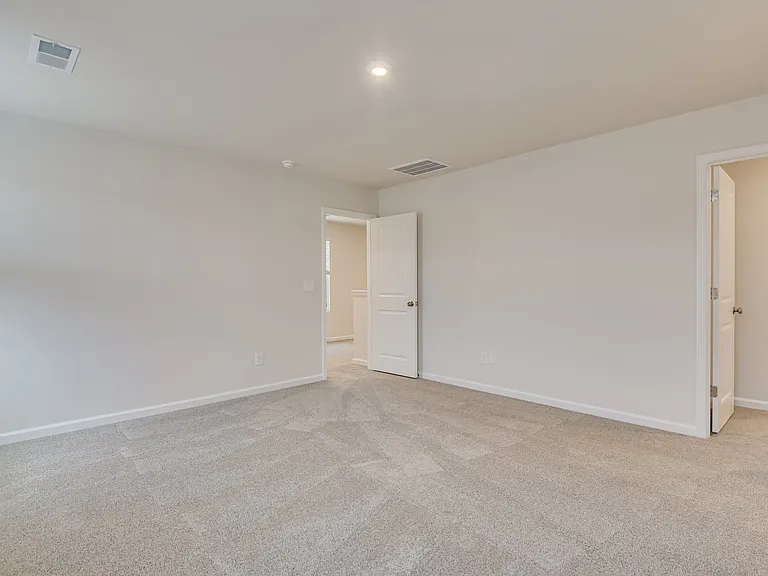 208 Barracks Rd — Photo 12