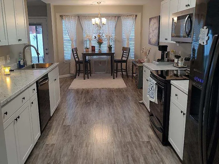 140 Dusty Trail Ln — Photo 2