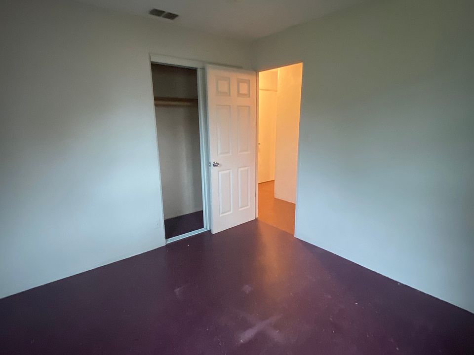 1st image of 652 South St