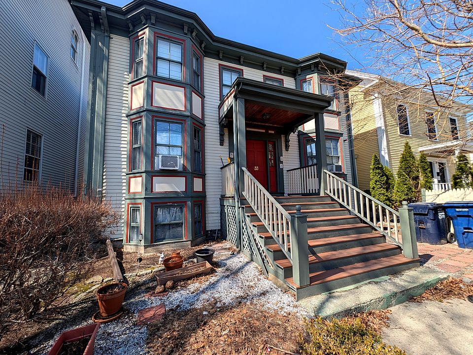 1st image of 31 Roberts Rd #2