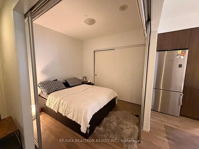 1 Bloor St E #12 — Photo 10