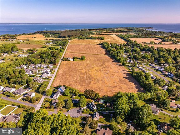 4th image of 1130 Old Love Point Rd