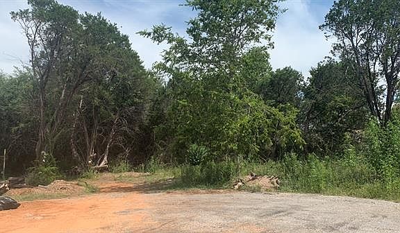 2nd image of 1051 Hopi Ct