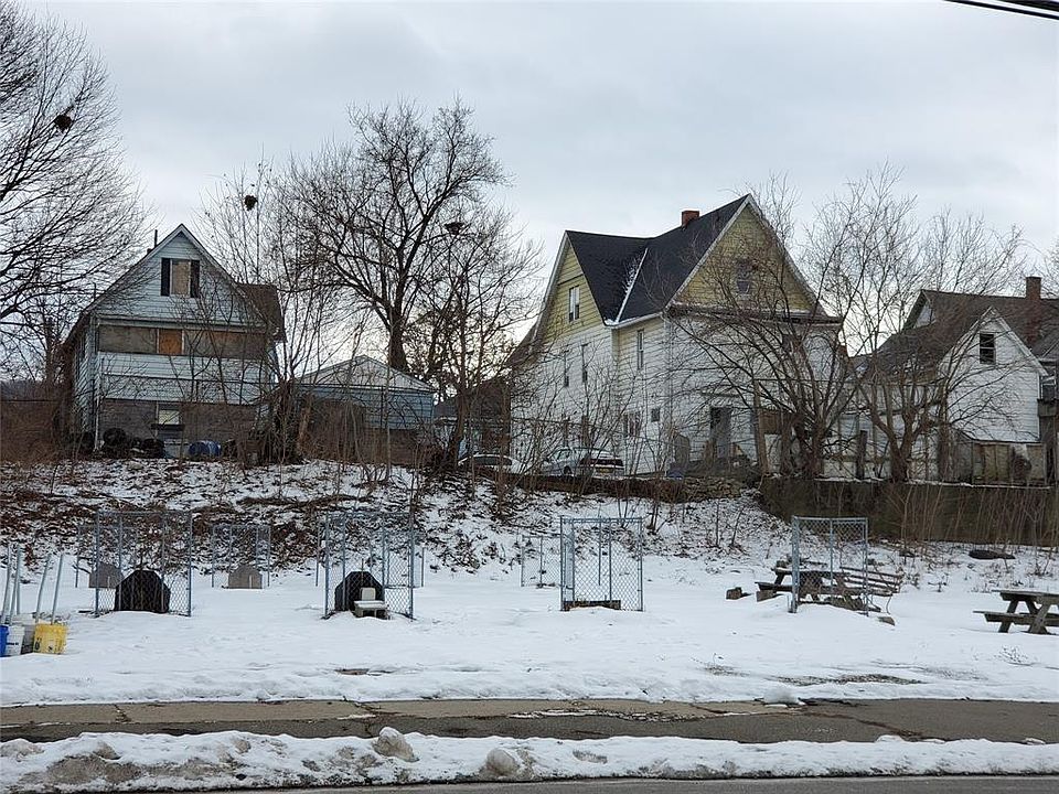 1st image of 206 Henry St #5
