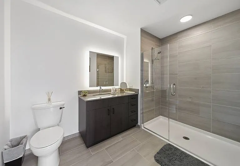 The 808 Cleveland — Photo 10