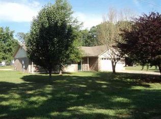 22 Center St, Ward, AR 72176
