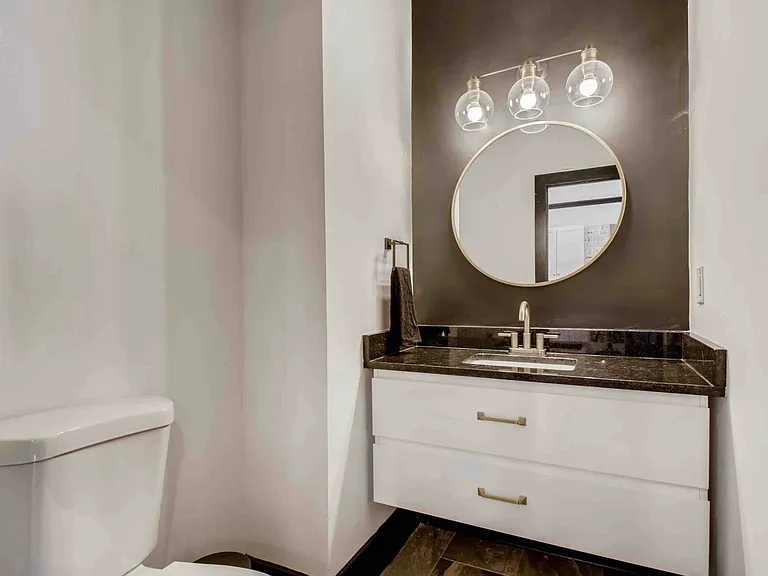 1503 Underwood St — Photo 10