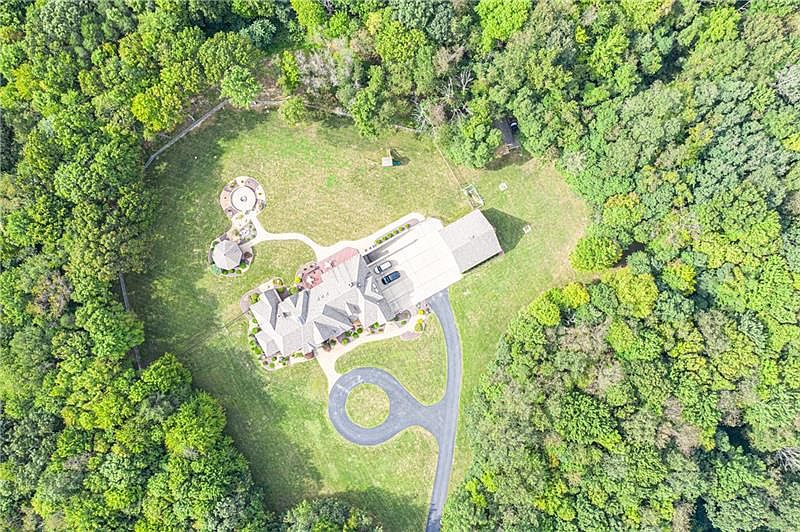 1801 Freeport Rd, Kittanning, PA 16201 MLS 1550338 Zillow