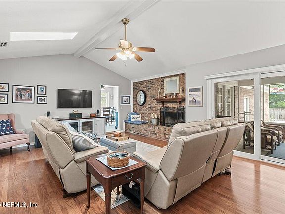 3rd image of 2632 LOOPRIDGE Drive