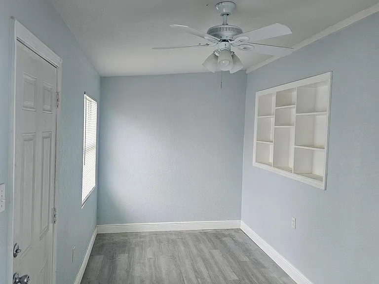 135 Roosevelt Ave #135C — Photo 13