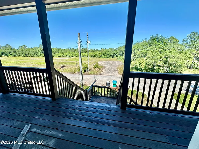 301 Lac Bleu Ave #B — Photo 13