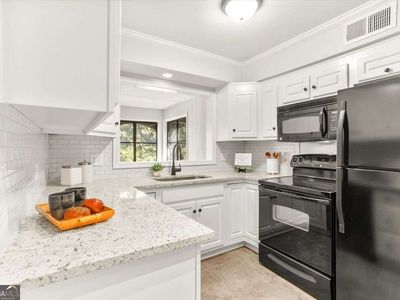 61 Lamsden Ln NW, Atlanta, GA, 30327