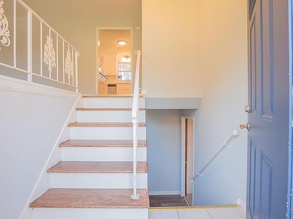 2nd image of 2105 Greendale Dr NE