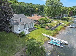210 Oak Grove Dr, Brooklyn, MI