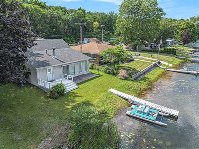 210 Oak Grove Dr, Brooklyn, MI, 49230