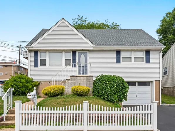 1021 Garry Ter, Secaucus, NJ 07094