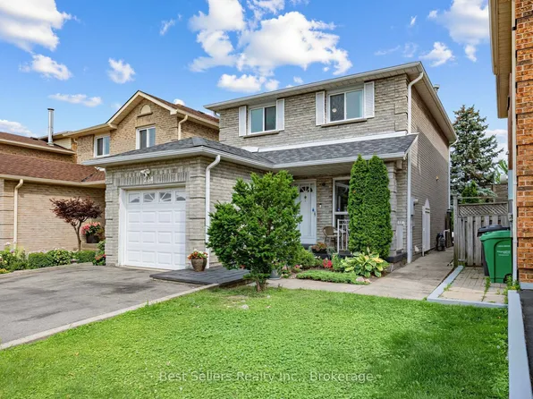 234 Lech Walesa Dr, Mississauga, ON L5B 3H3