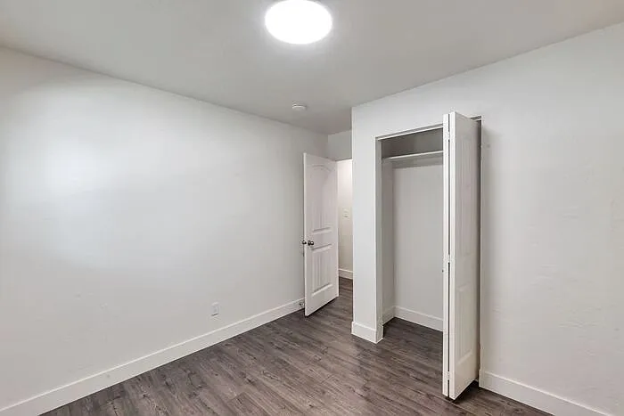 2151 W 300 North St — Photo 10