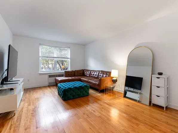 39-55 51st St #3G, Woodside, NY 11377