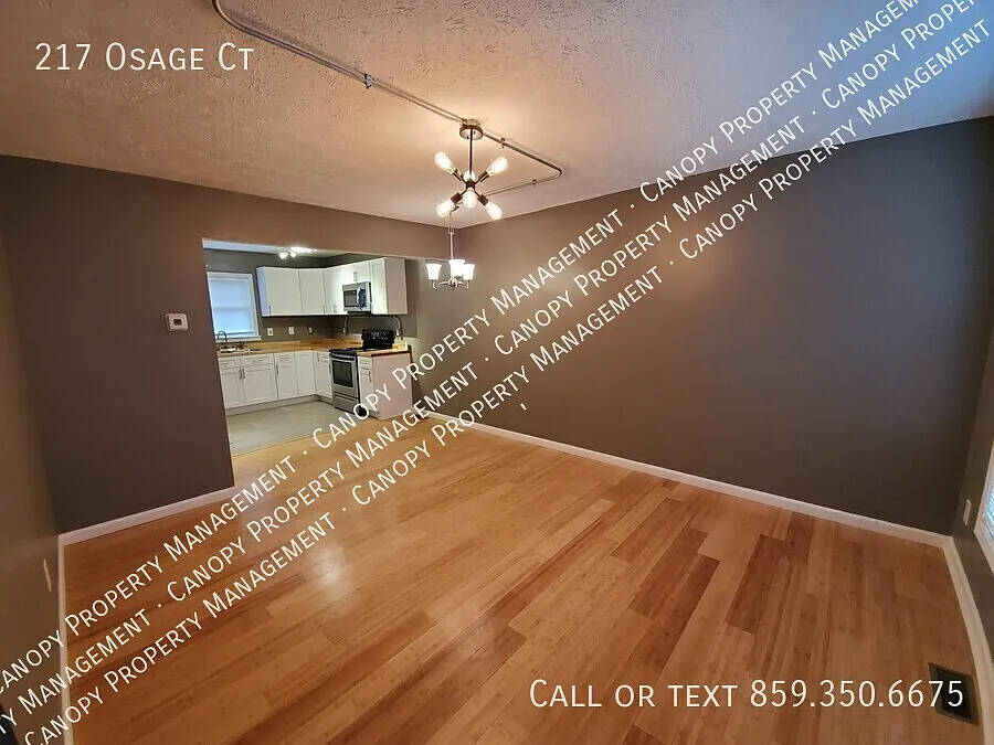217 Osage Ct — Photo 2